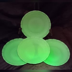 (Set) 4 Macbeth Evans Uranium Oxford Milkglass Plates 5.75" Vtg/Antique Pre-WWII